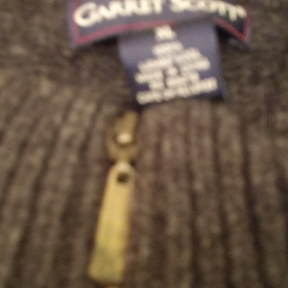 Wool sweater - Picture 3 of 3